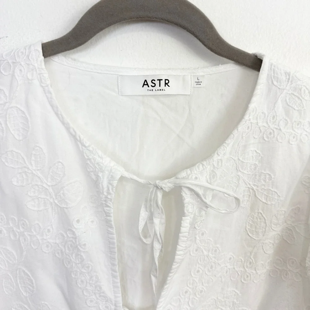 ASTR The Label White Eyelet Tie Front Peplum Blouse Large